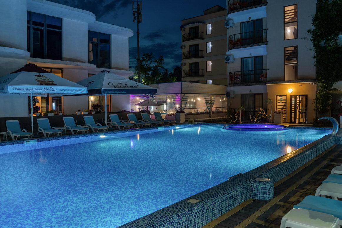 Hotel Grand More Zatoka Esterno foto